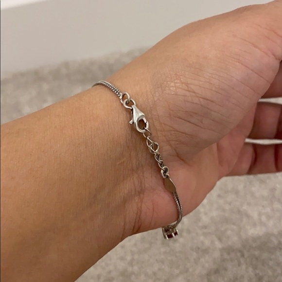 Sterling silver dainty bracelet - Picture 2 of 3